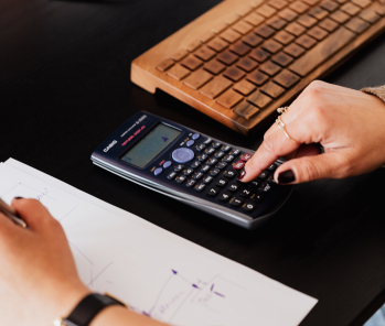 Top 10 Reasons you need a bookkeeper/accountant for your business